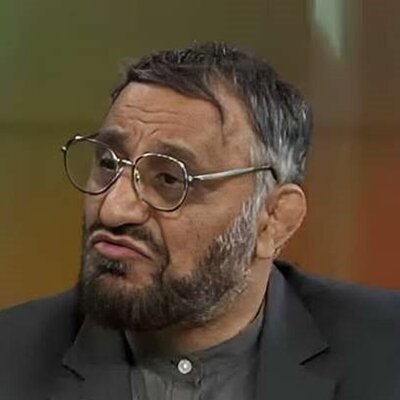 خداداد عزیزی در برنامه شب های خوش مهران غفوریان جواب احمد خطر را داد: وقتی ما آلمان بودیم هنوز لوله کشی مشروب به ورزشگاه نشده بود!