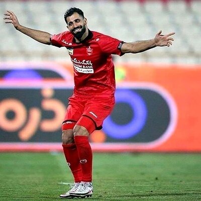 دلبری حسین کنعانی زادگان از هواداران پرسپولیس با انتشار یک عکس عجیب و غریب