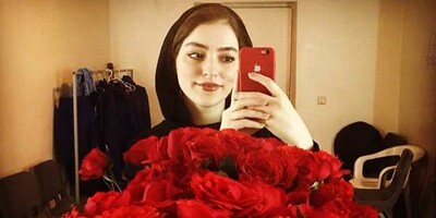 (ویدئو) دور دور شیدا مقصودلو در کوچه های شهر  نور و عشق پاریس / آهنگ فرانسوی روح و روان آدمیزاد رو جلا میده 😍